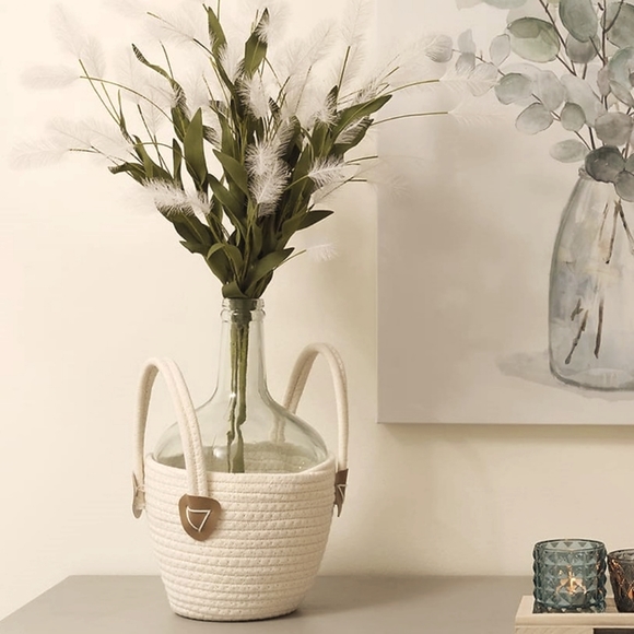 Meet your Posher, Lori - Picture 2 of 10